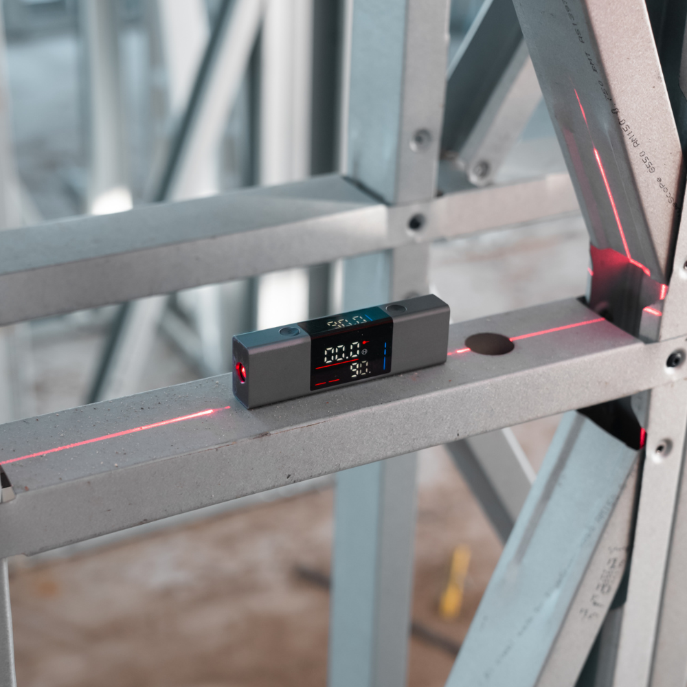 ToolMate Laser Level (+ FREE TRIPOD)