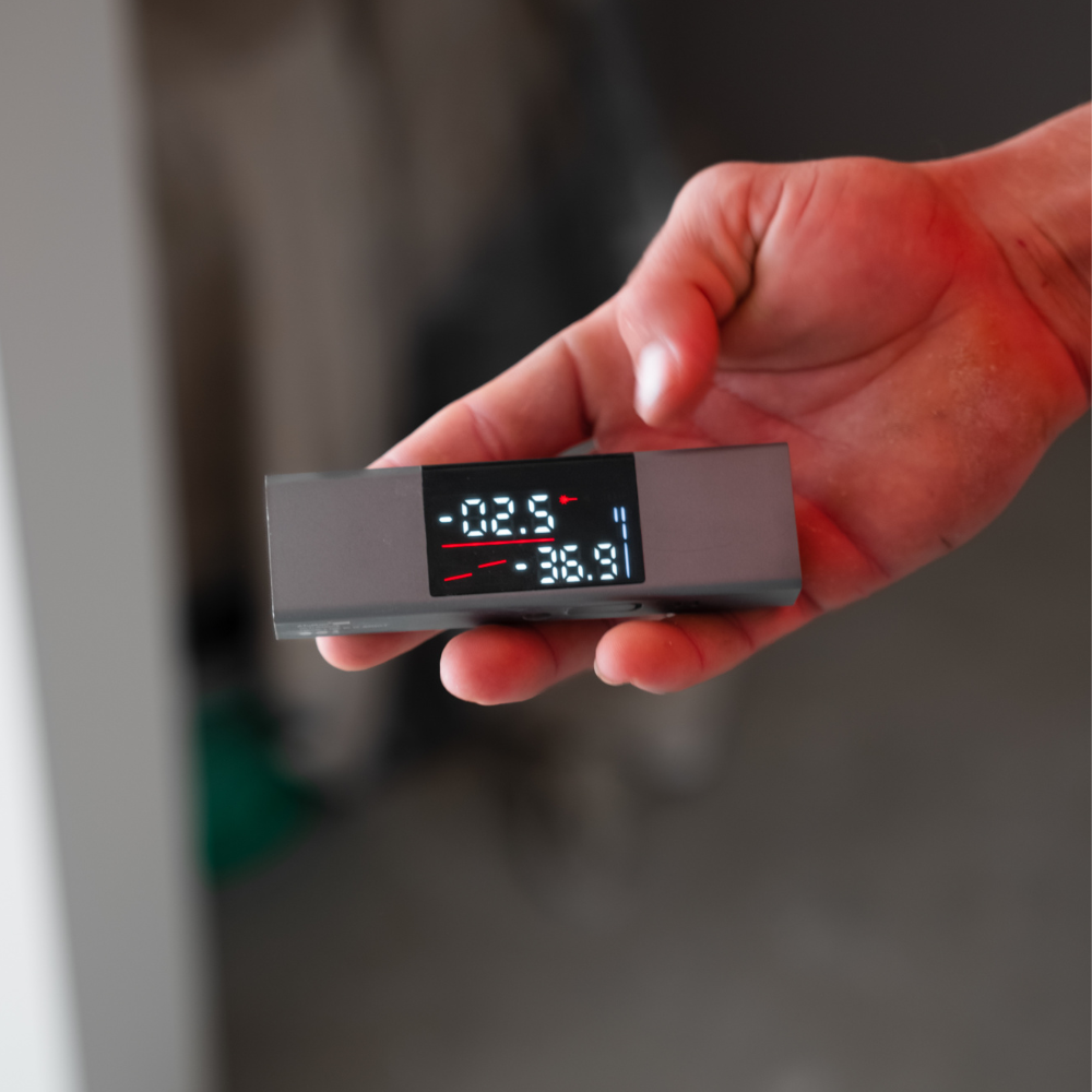 ToolMate Laser Level (+ FREE TRIPOD)